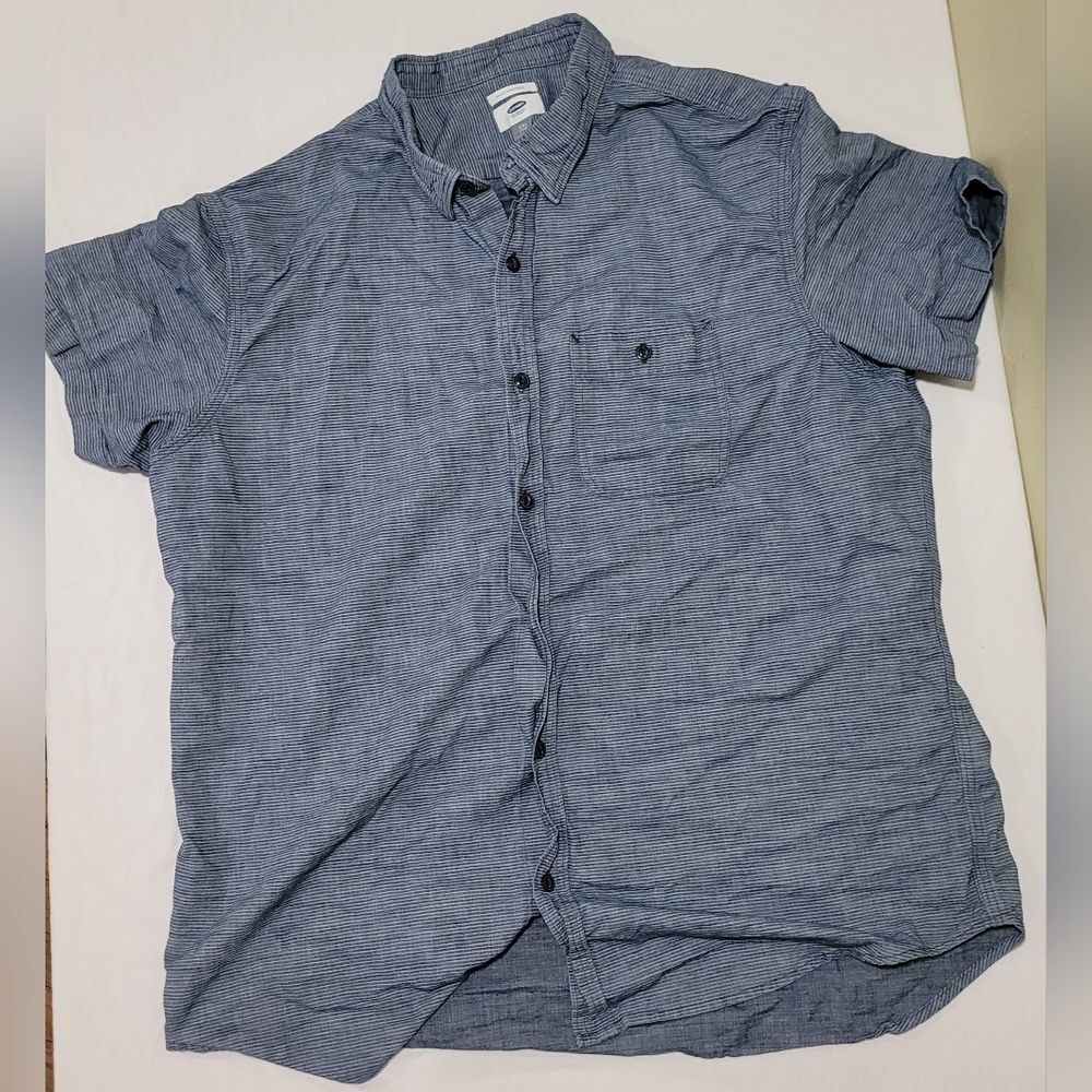 Old Navy Blue Short-Sleeve Button-Up Shirt with Subtle Texture